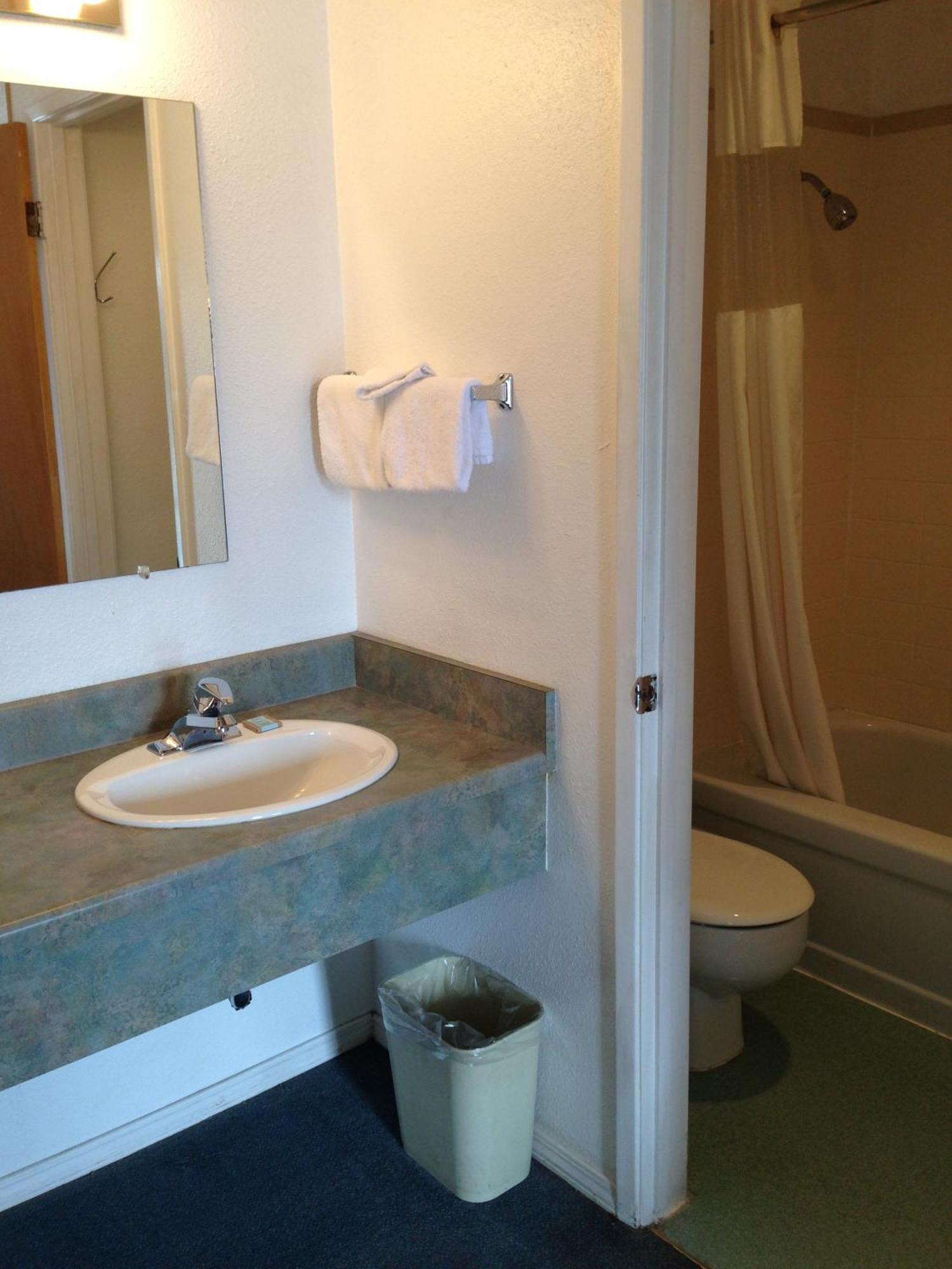Redwood Inn Crescent City Δωμάτιο φωτογραφία
